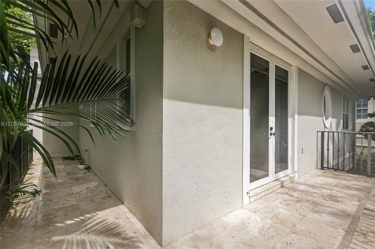 7830 SW 48th Ct, Miami, FL 33143 Photo
