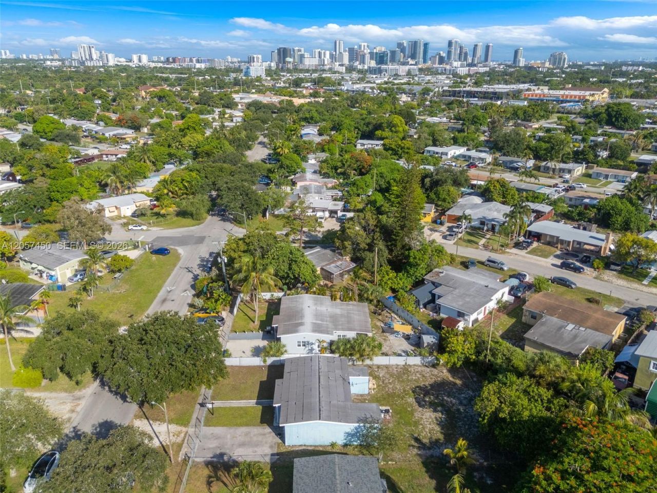 1207 Chateau Park Dr , Fort Lauderdale, FL 33311 Photo