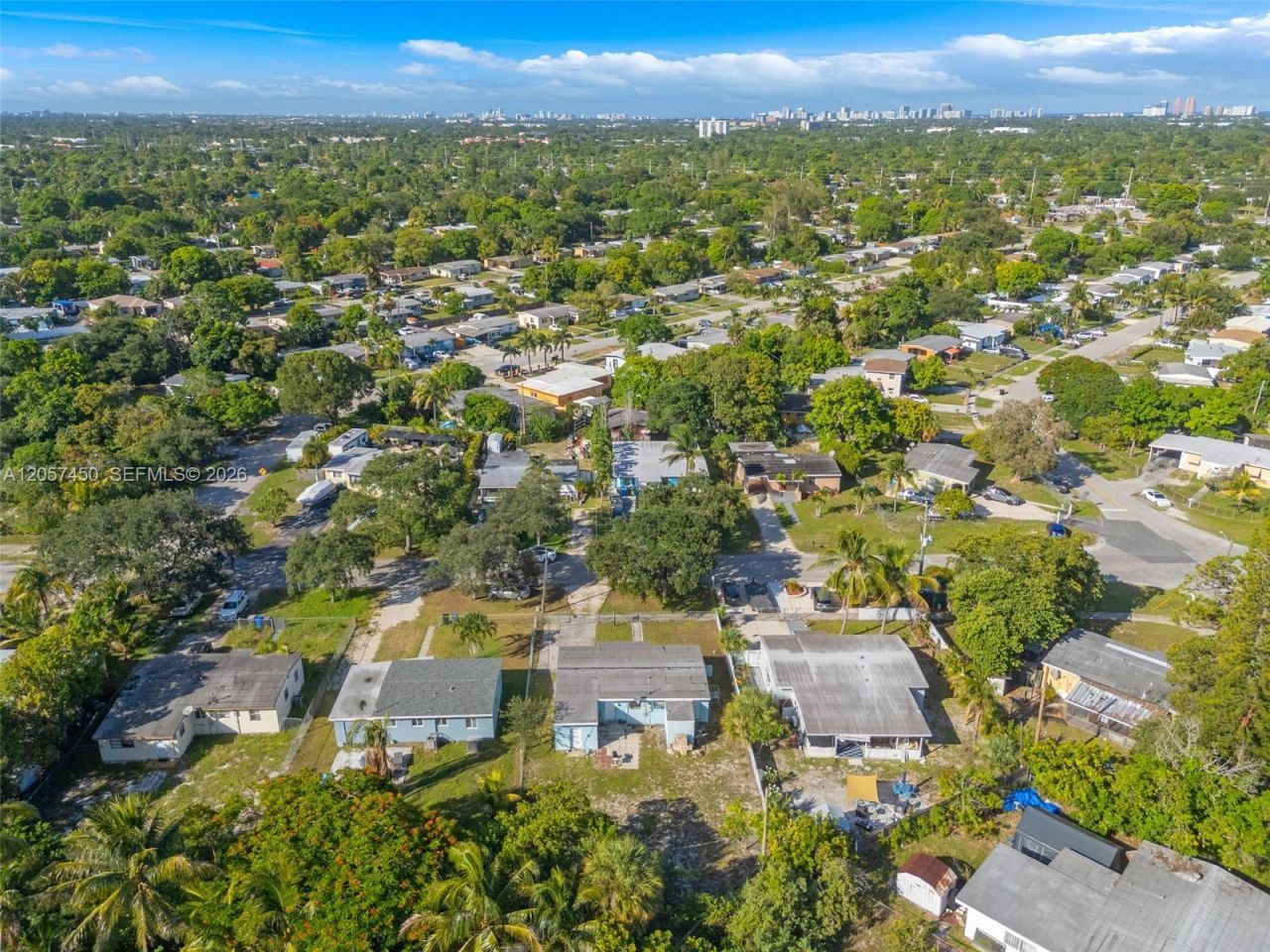 1207 Chateau Park Dr , Fort Lauderdale, FL 33311 Photo