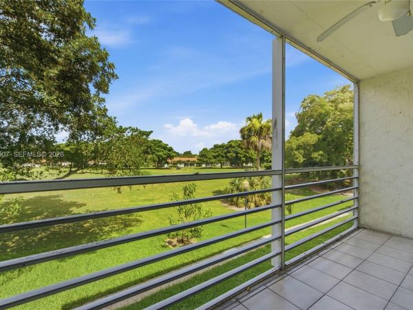8421 Lagos De Campo Blvd , Unit 202T, Tamarac, FL 33321