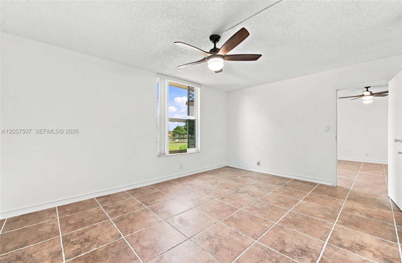 8421 Lagos De Campo Blvd, Unit 202T, Tamarac, FL 33321 Photo
