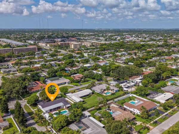 5001 Madison St , Hollywood, FL 33021
