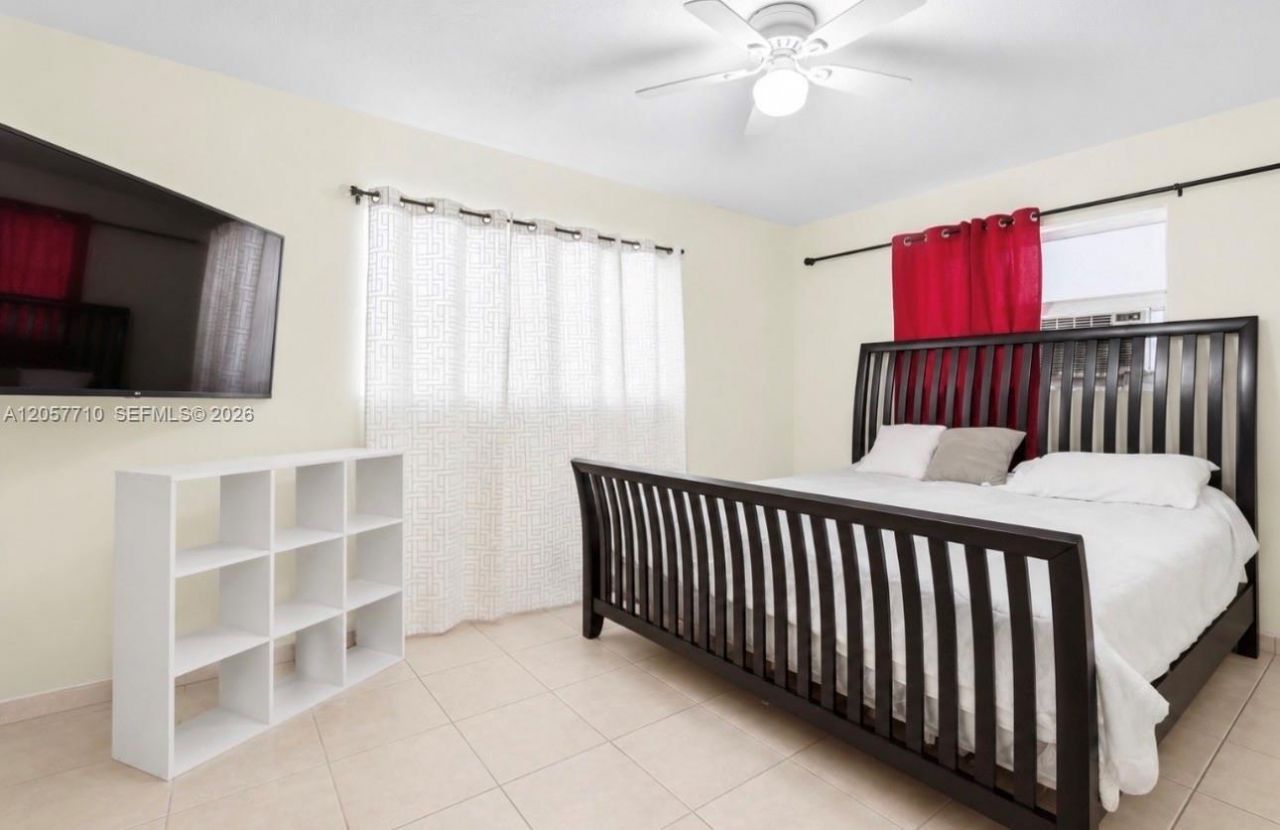5001 Madison St , Hollywood, FL 33021 Photo