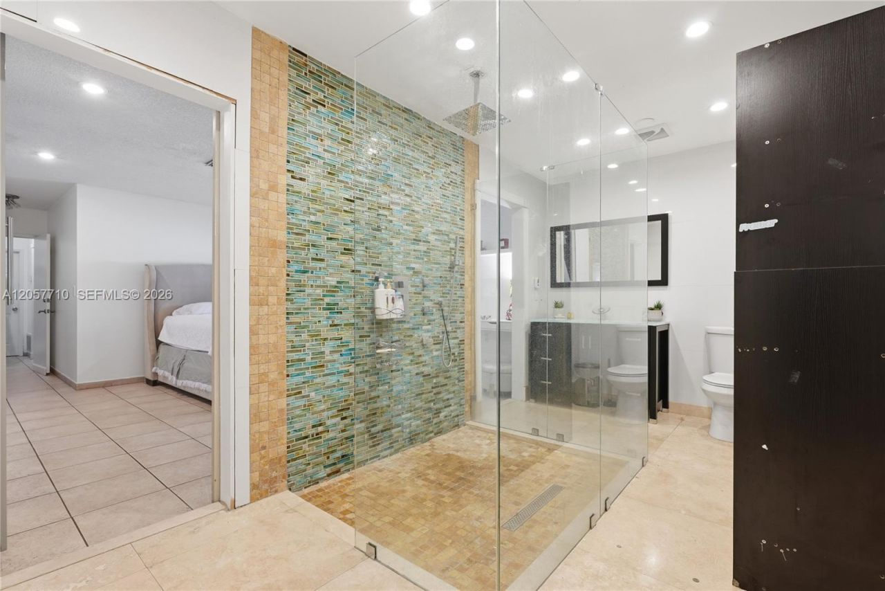 5001 Madison St , Hollywood, FL 33021 Photo
