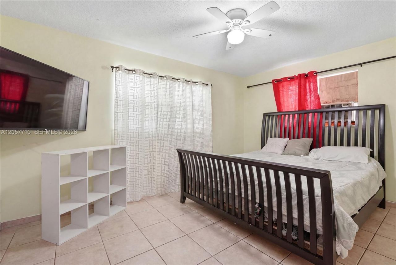 5001 Madison St , Hollywood, FL 33021 Photo