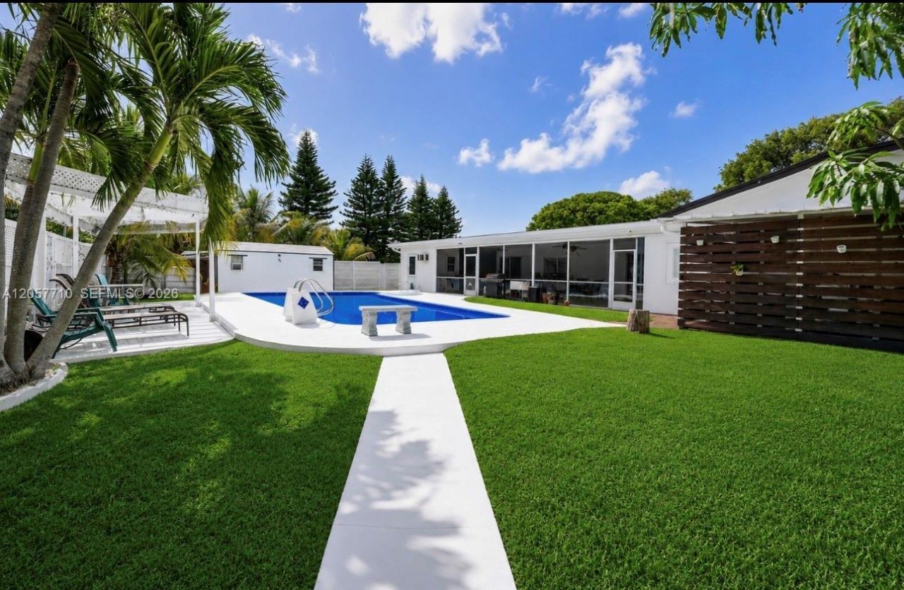 5001 Madison St , Hollywood, FL 33021 Photo