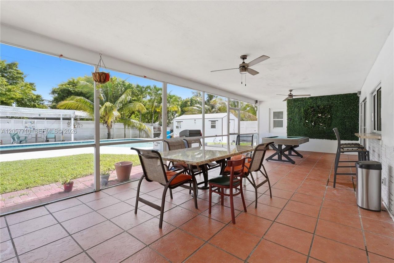 5001 Madison St , Hollywood, FL 33021 Photo