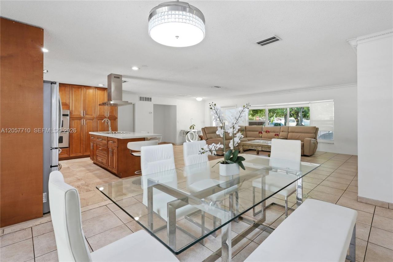 5001 Madison St , Hollywood, FL 33021 Photo
