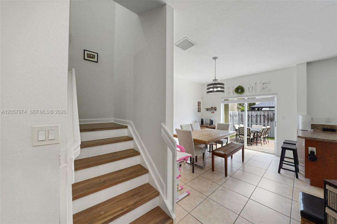 8897 SW 225th St, Cutler Bay, FL 33190 Photo