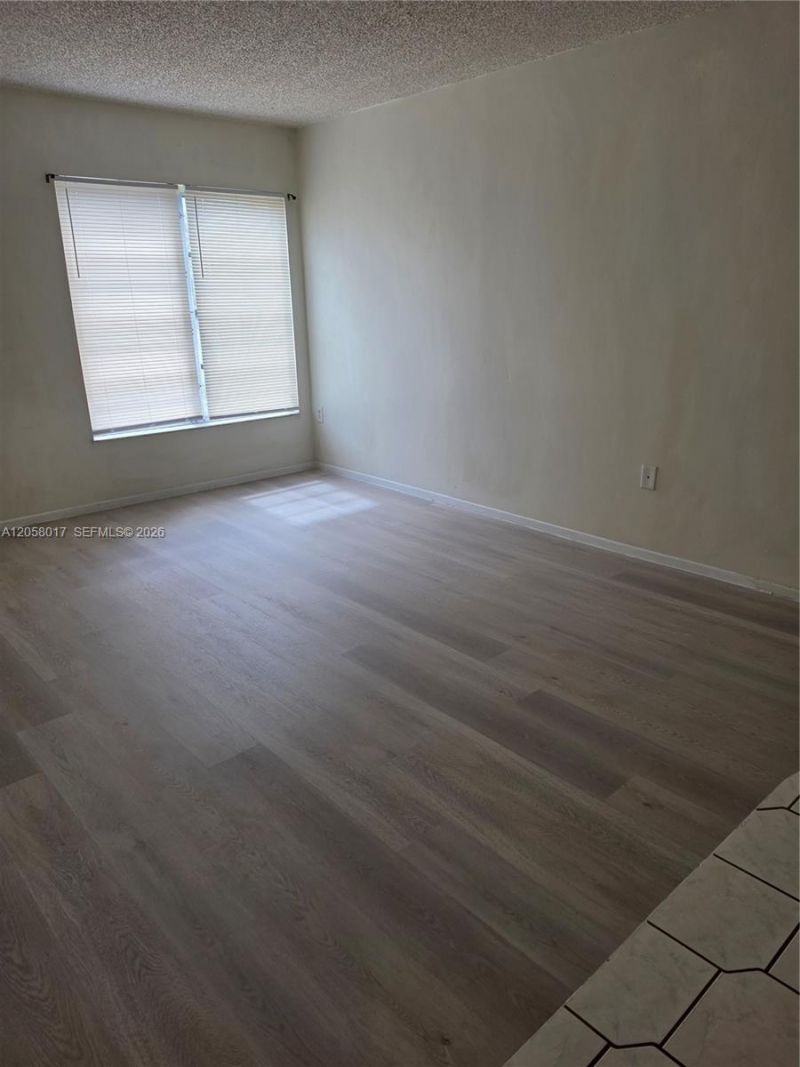 4158 Inverrary Dr , Unit 308, Lauderhill, FL 33319 Photo
