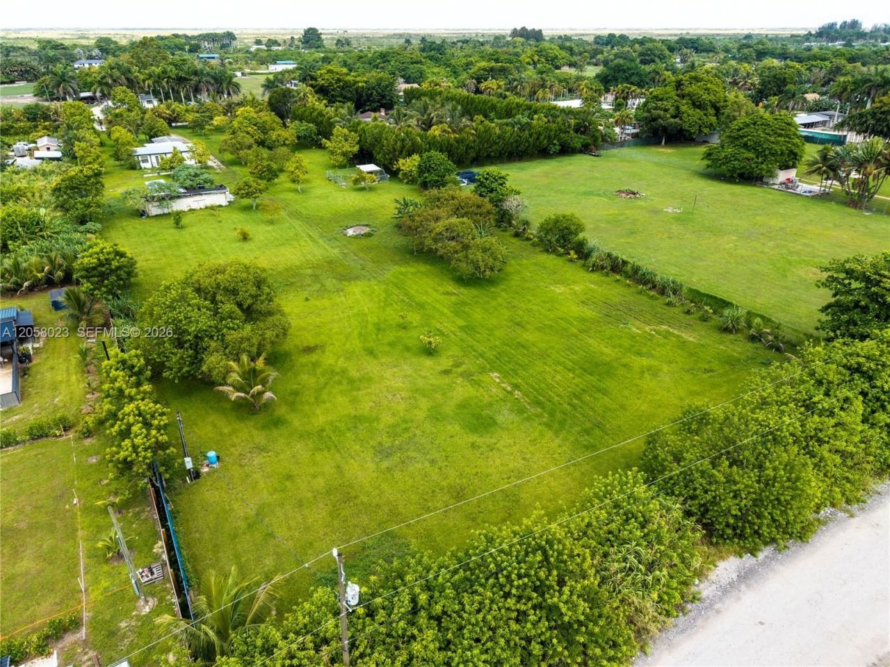 166550 SW 209 St, Miami, FL 33187 Photo