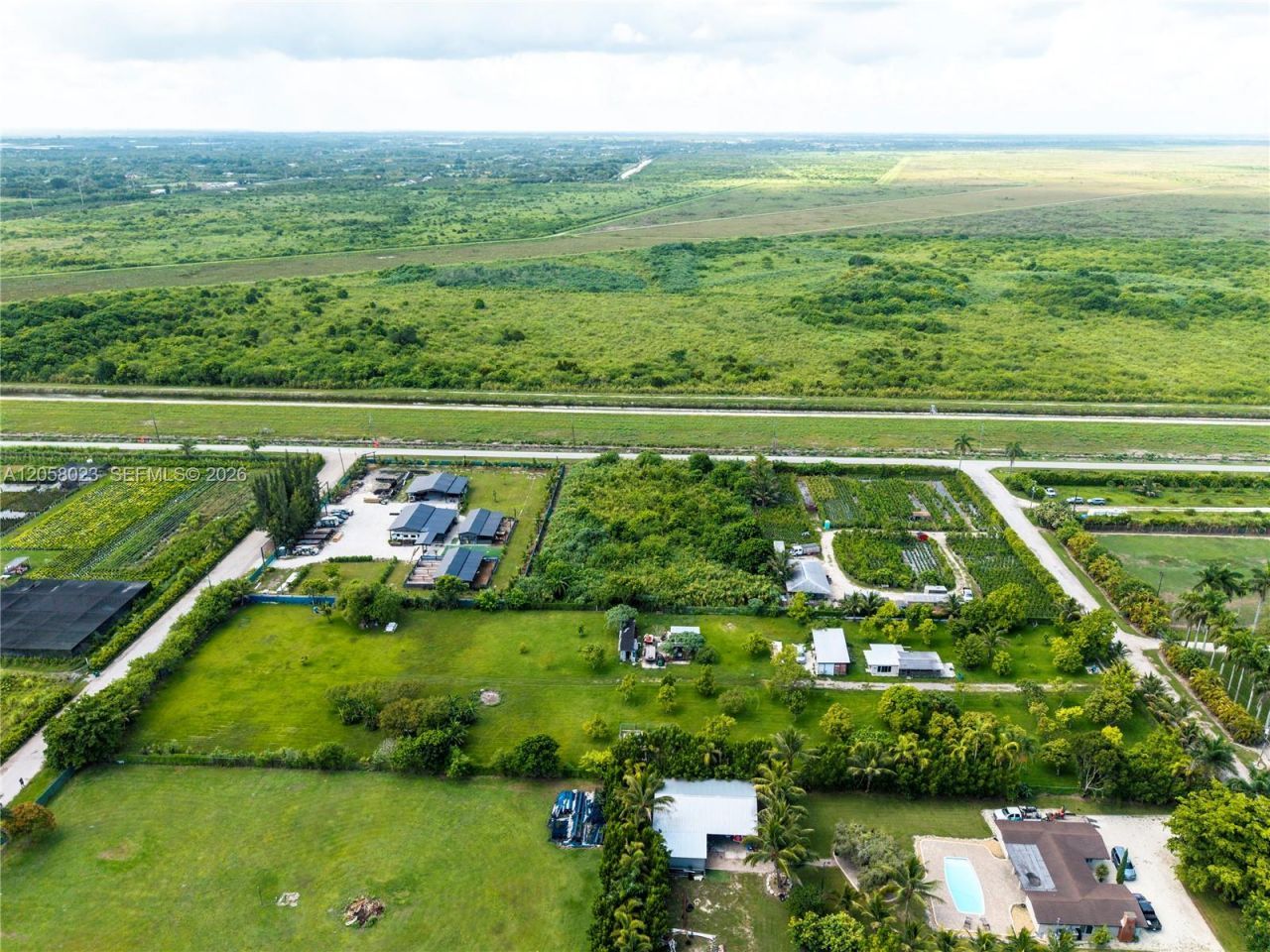 166550 SW 209 St, Miami, FL 33187 Photo