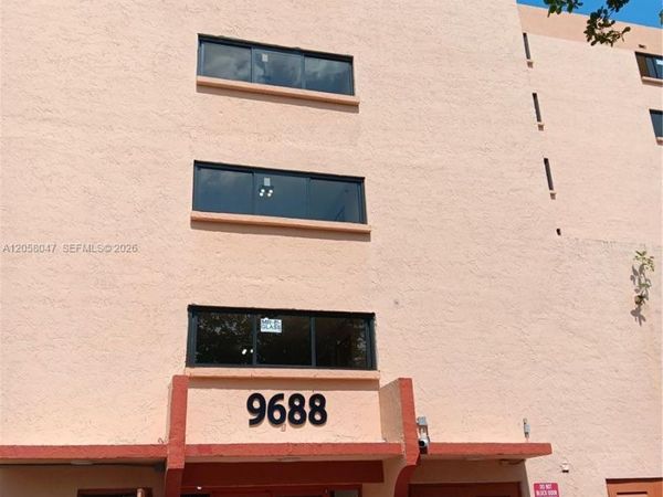 9688 Fontainebleau Blvd , Unit 502, Miami, FL 33172
