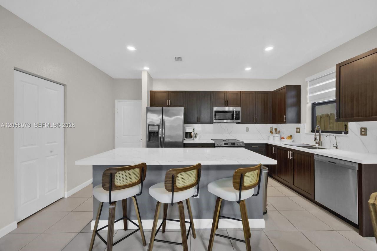 24970 SW 108th Ave , Unit 1, Homestead, FL 33032 Photo