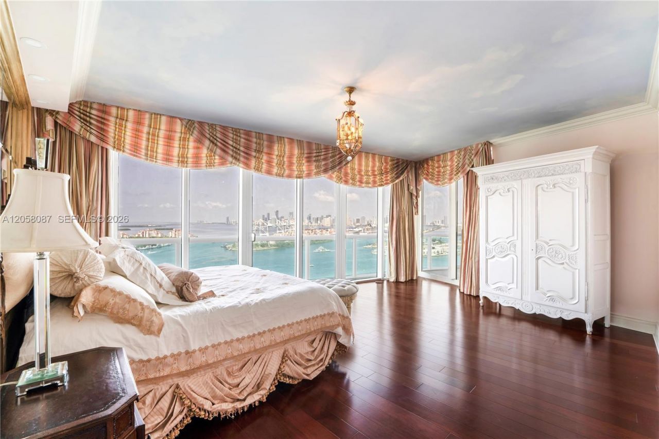 1000 S Pointe Dr , Unit 2501, Miami Beach, FL 33139 Photo