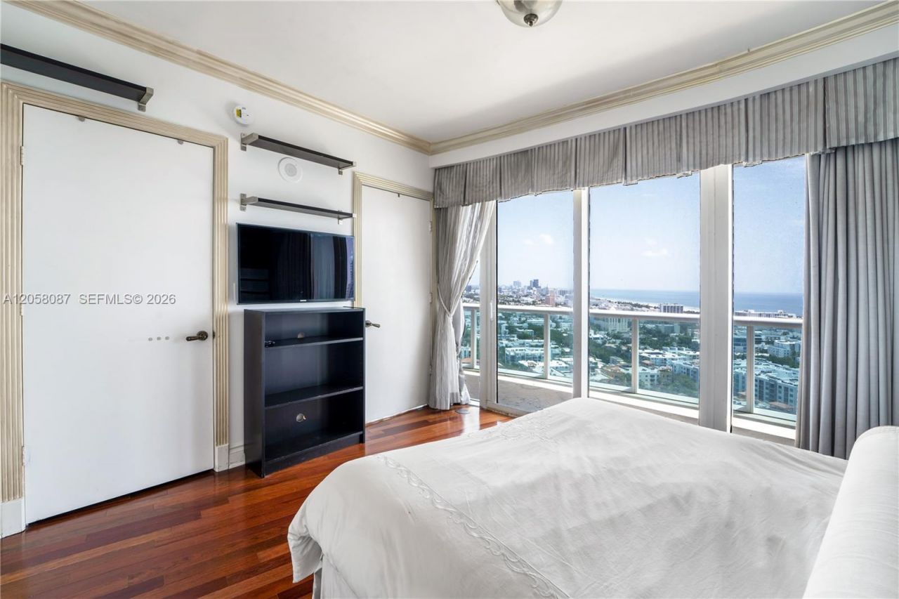 1000 S Pointe Dr , Unit 2501, Miami Beach, FL 33139 Photo