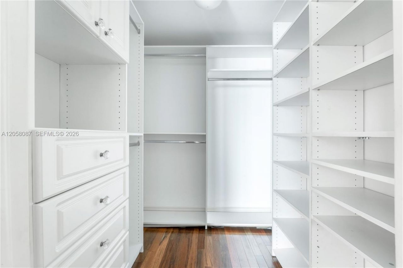 1000 S Pointe Dr , Unit 2501, Miami Beach, FL 33139 Photo