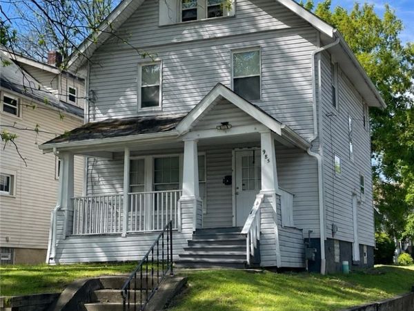 985 Bloomfield Avenue, Akron, OH 44302