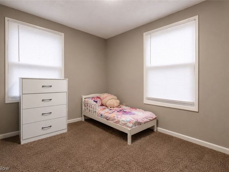 985 Bloomfield Avenue, Akron, OH 44302 Photo 11