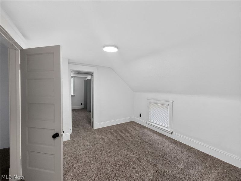 9705 Orleans Avenue, Cleveland, OH 44105 Photo 10