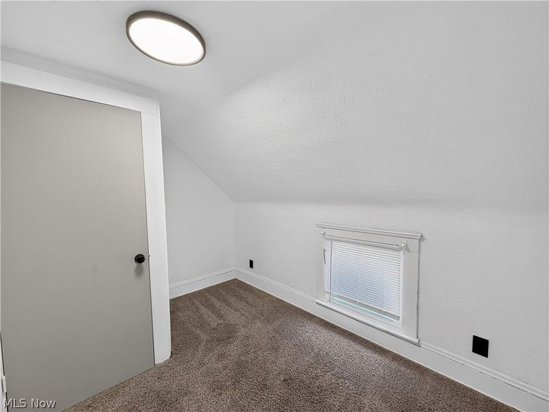 9705 Orleans Avenue, Cleveland, OH 44105 Photo 12