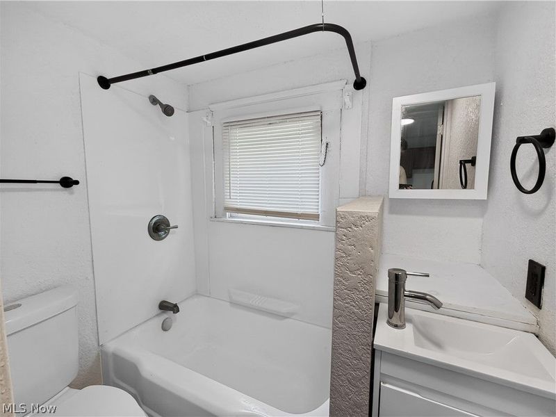 9705 Orleans Avenue, Cleveland, OH 44105 Photo 7