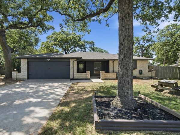 5711 Kingstree Court, Arlington, TX 76017