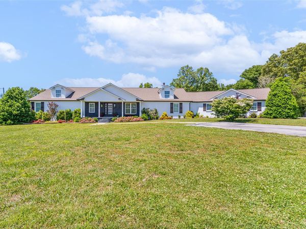 1892 Hiley Spencer Road , Scottsville, KY 42164