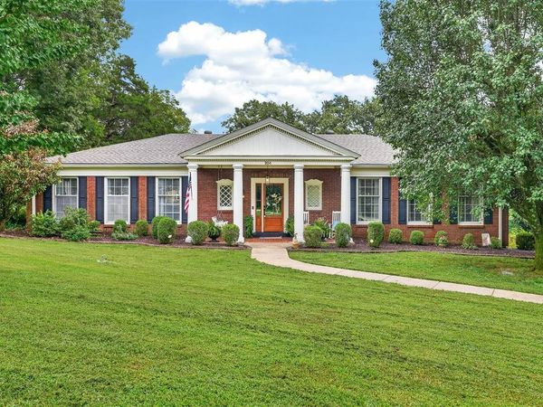 204 E 10th Street , Russellville, KY 42276