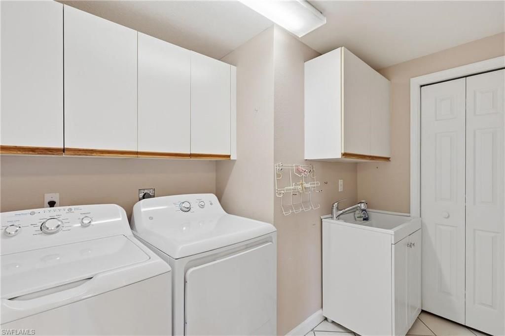 2245 Hidden Lake Dr , Unit 3, Naples, FL 34112 Photo