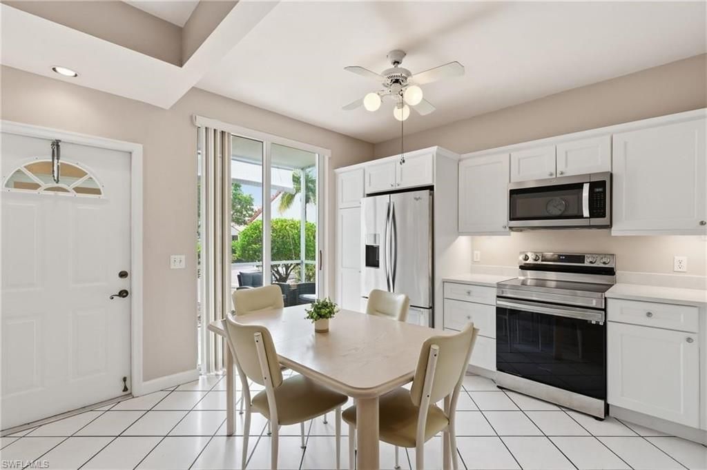 2245 Hidden Lake Dr , Unit 3, Naples, FL 34112 Photo