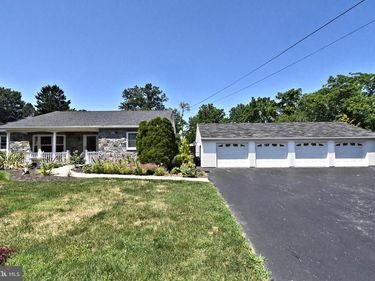 1207 TOWNSHIP LINE ROAD , PHOENIXVILLE, PA 19460