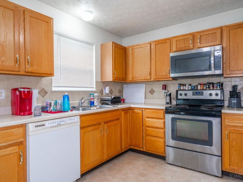 671 Townsen Place, Trenton, OH 45067 Photo 8
