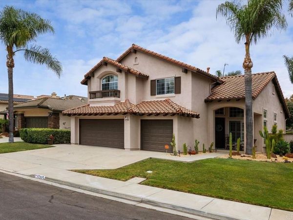1725 Medinah Road, San Marcos, CA 92069