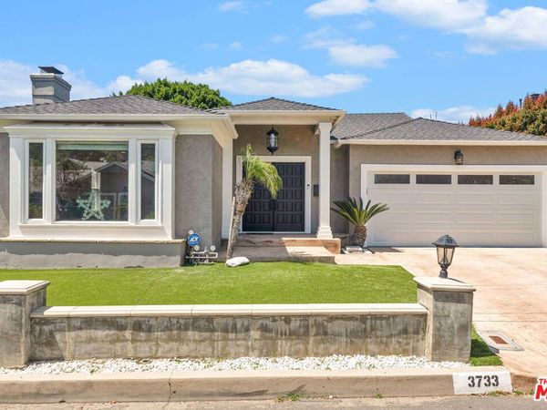 3733 Willowcrest Avenue, Studio City, CA 91604