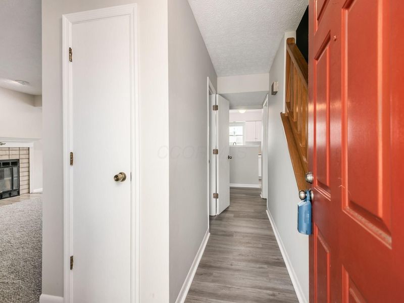 2407 Sanford Drive, Columbus, OH 43235 Photo 6