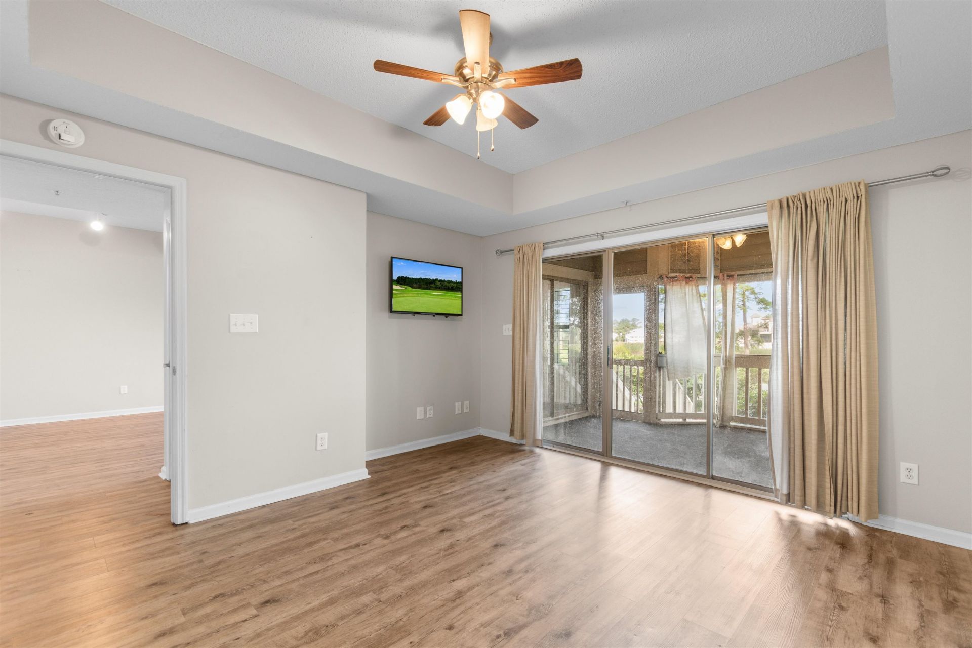1551 Spinnaker Dr.  Photo 18