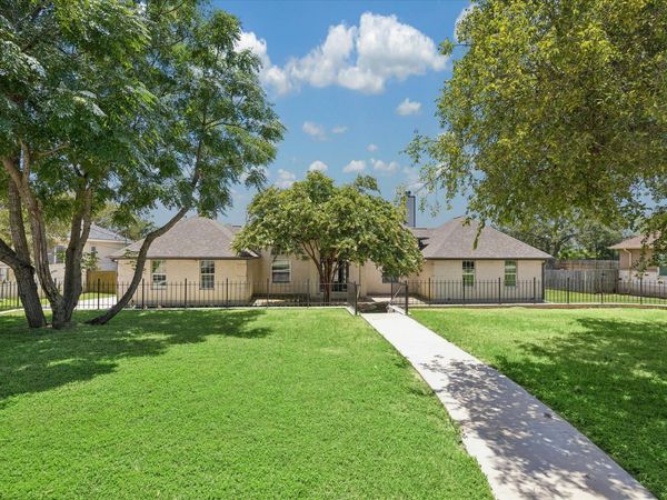 321 Quarry Springs DR, San Marcos, TX 78666