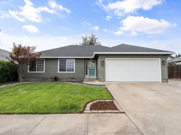 79 Osprey Drive, Eagle Point, OR 97524