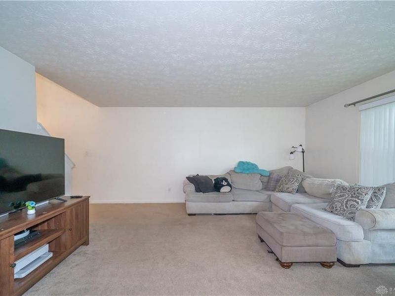 671 Townsen Place, Trenton, OH 45067 Photo 4
