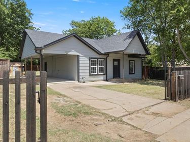 5425 Laster Road, Fort Worth, TX 76119