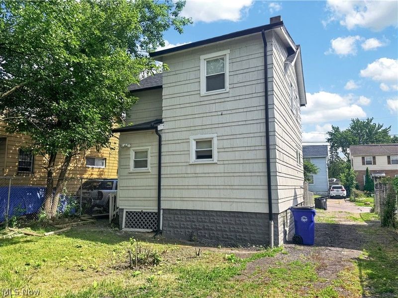 10409 Nelson Avenue, Cleveland, OH 44105 Photo 17