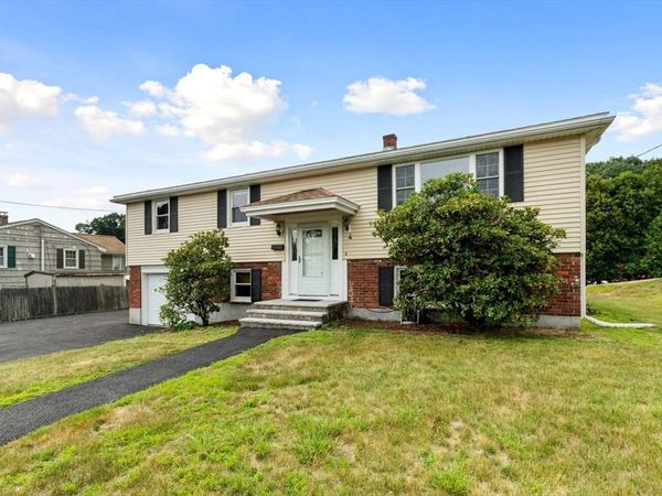 4 Eileen Rd, Peabody, MA 01960
