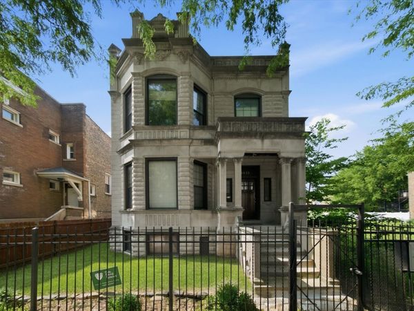 3825 W ADAMS Street, Chicago, IL 60624