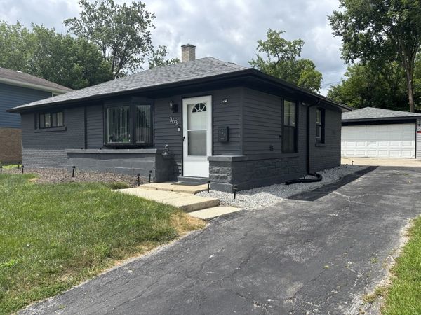 363 Minocqua Avenue , Park Forest, IL 60466
