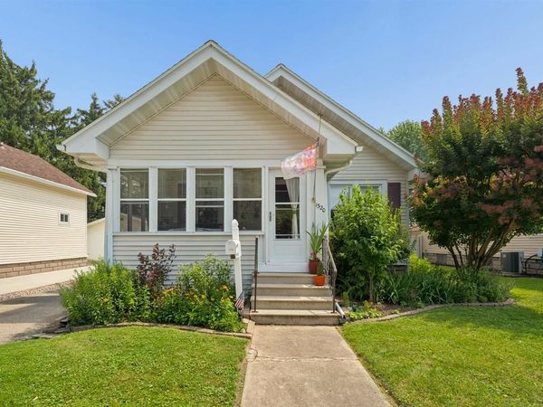 1320 N HARRIMAN STREET, Appleton, WI 54911