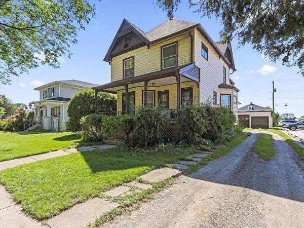 324 S MADISON STREET, Green Bay, WI 54301