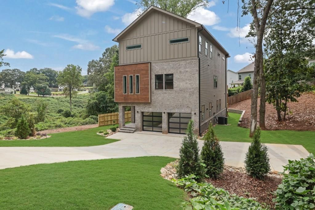 120 N Gwinnett Street , Buford, GA 30518 Main Photo