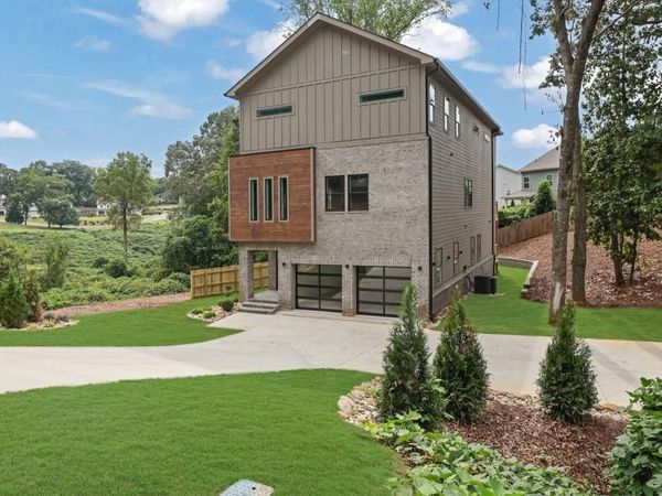 120 N Gwinnett Street , Buford, GA 30518