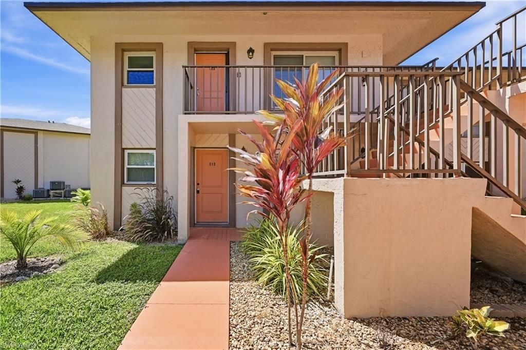 16881 Davis Rd , Unit 313, Fort Myers, FL 33908 Photo